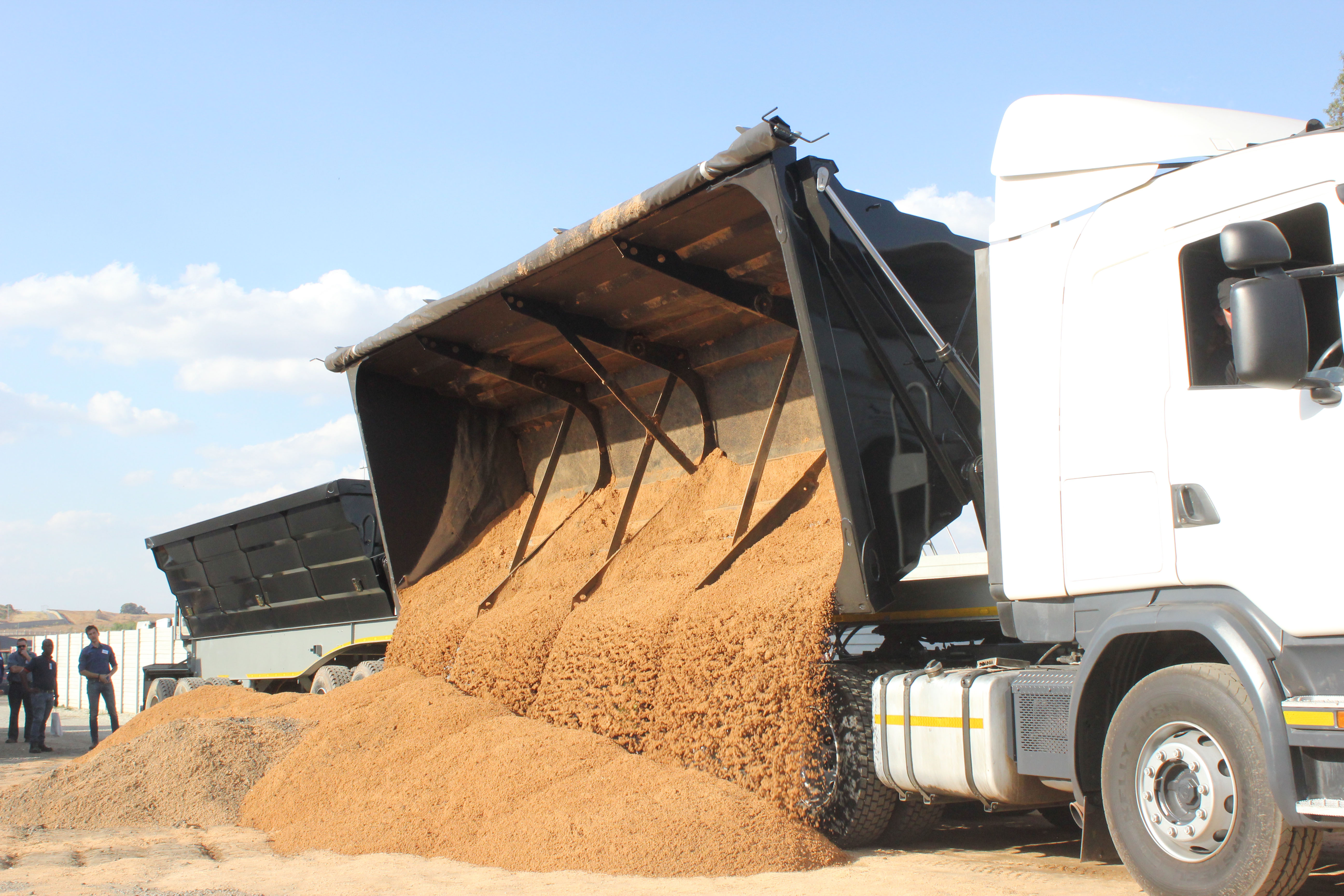 Side Tipper Truck Hire